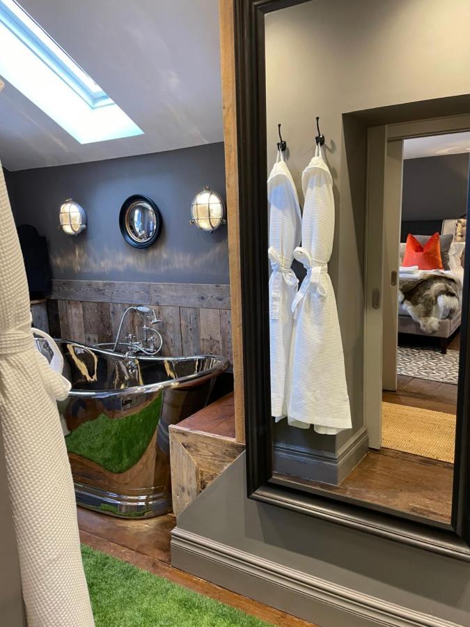 Appartement The Cocktail Lounge At Cheshire Boutique Bathhouse à Nantwich Extérieur photo