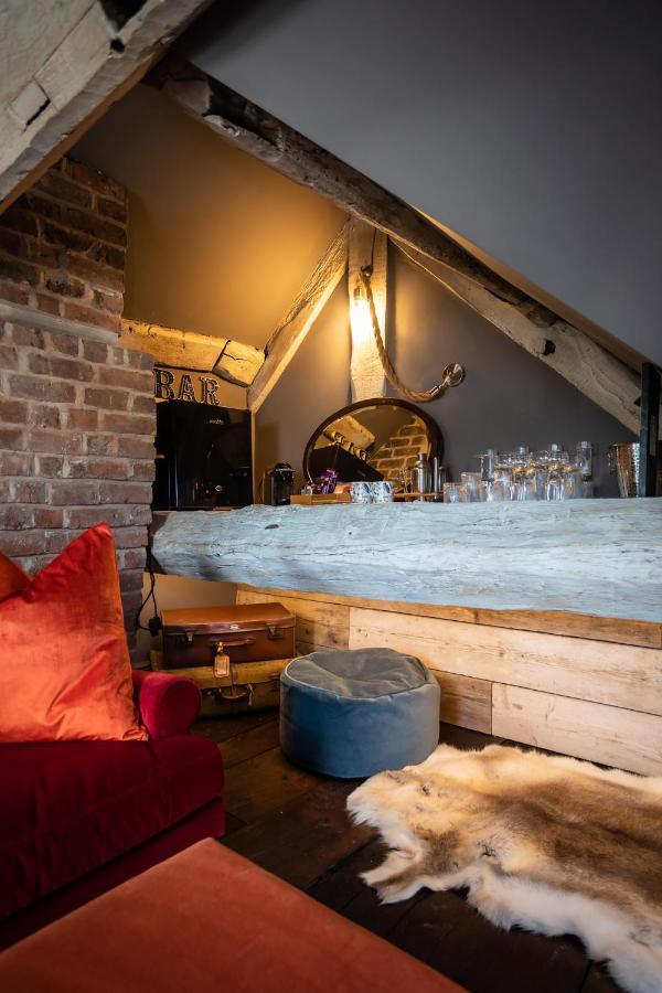 Appartement The Cocktail Lounge At Cheshire Boutique Bathhouse à Nantwich Extérieur photo